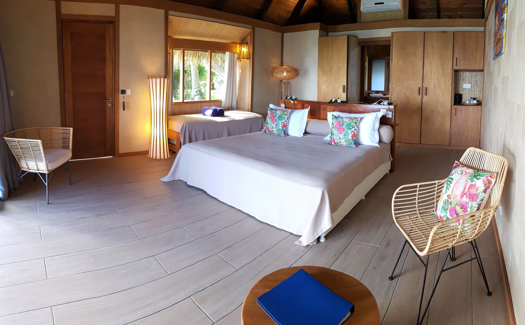 Bungalow Bord de Lagon Mitoyen